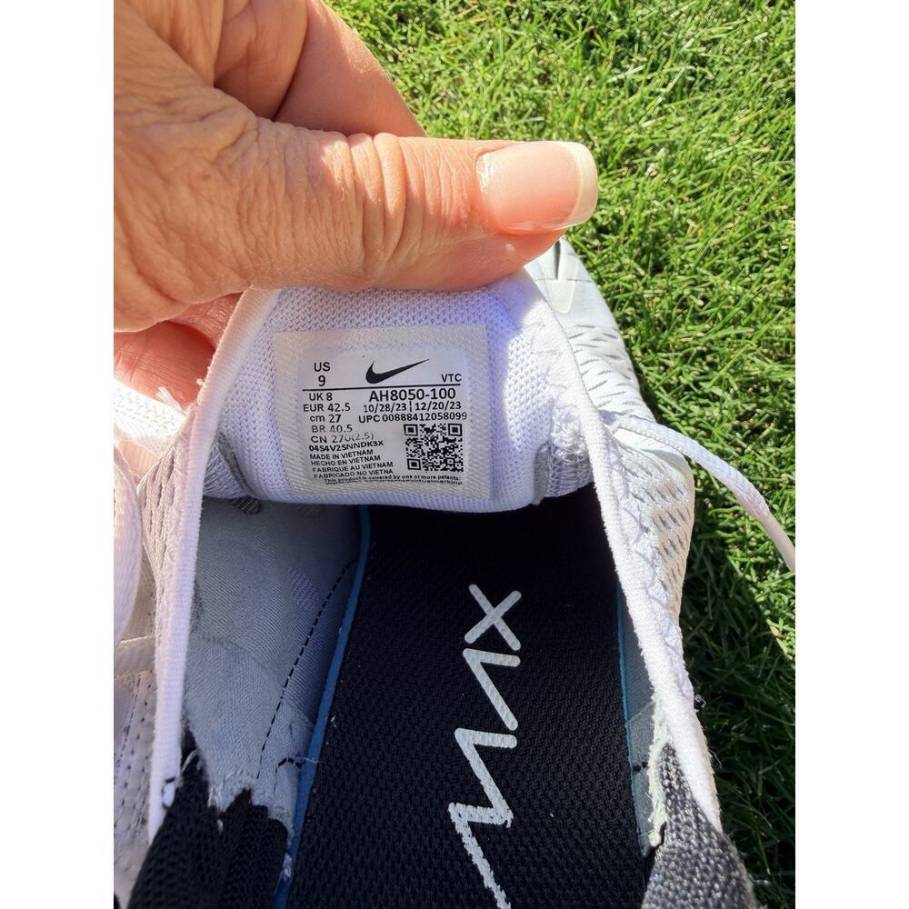 Mens Size 9 Nike Air Max 270 Low White Black Sneakers AH8050 100 - Picture 3 of 5